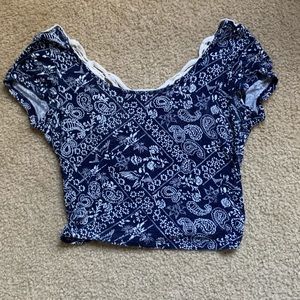 Crop top with lace back